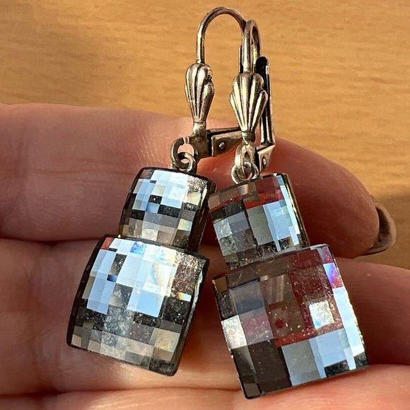 VINTAGE ANNE KOPLIK DESIGN MIRRORED FACETED GLASS DROP DANGLE EARRINGS LEVERBACK - Picture 5 of 16